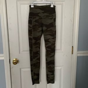 camo leggings with pockets